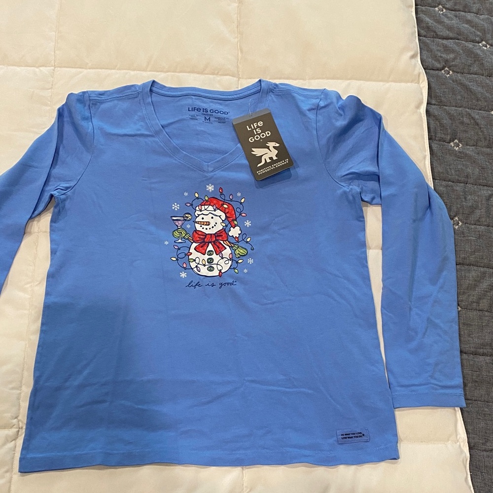 NWT ladies Life Is Good Blue Snowman with Martini long sleeve Tee size medium